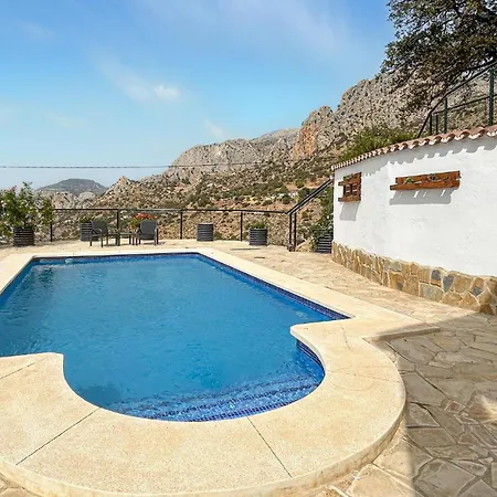 3 Bedroom Cozy In El Chorro, Alora